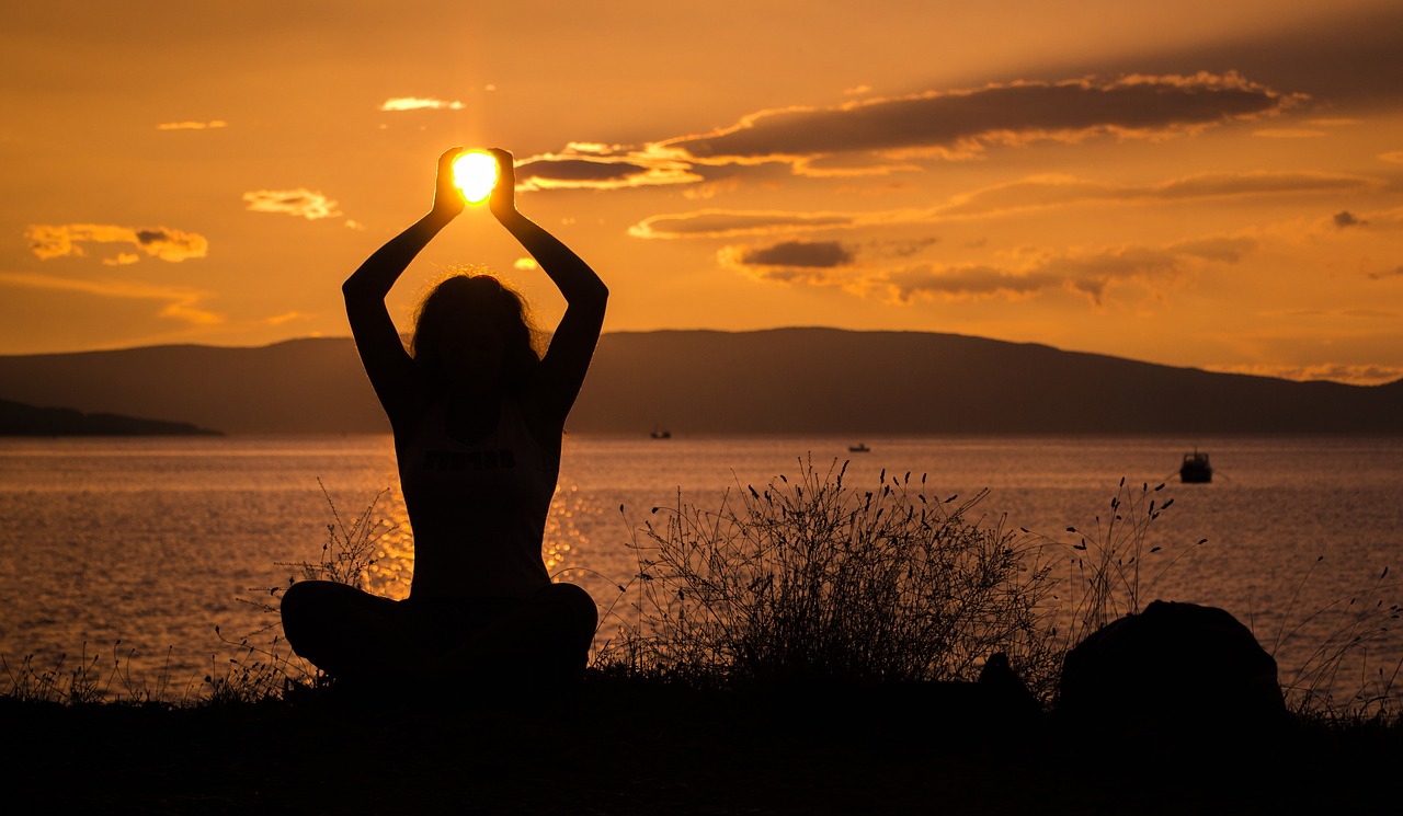 yoga-retreat-inkhajuraho-india