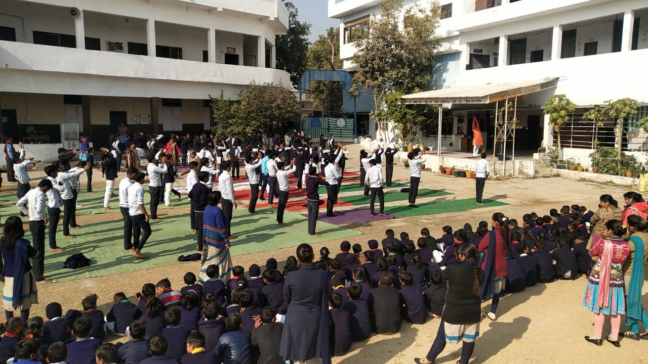 Shriadinath-yoga-workshop-khajuraho-2